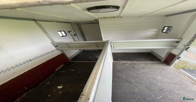 Hästlastbilar  fordon & transport till salu i Luleå - Annons 5