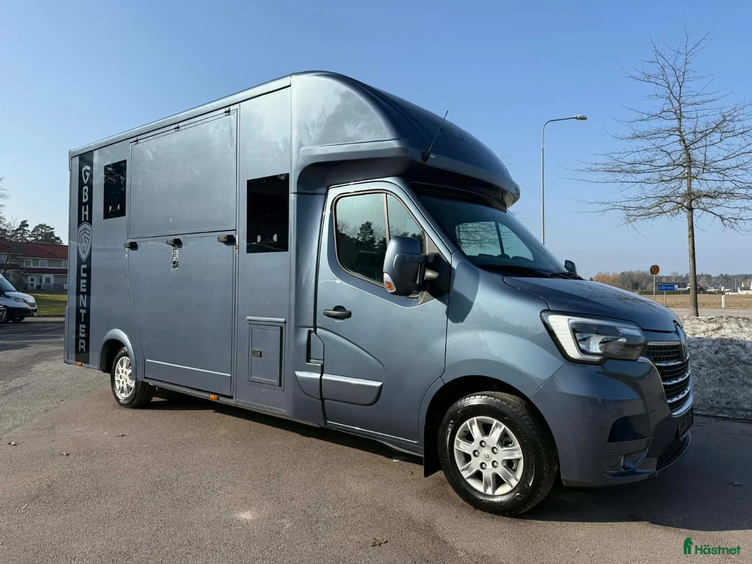 Hästlastbilar  fordon & transport till salu: NORDIC HORSE 5 STUTERI  - Annons 1