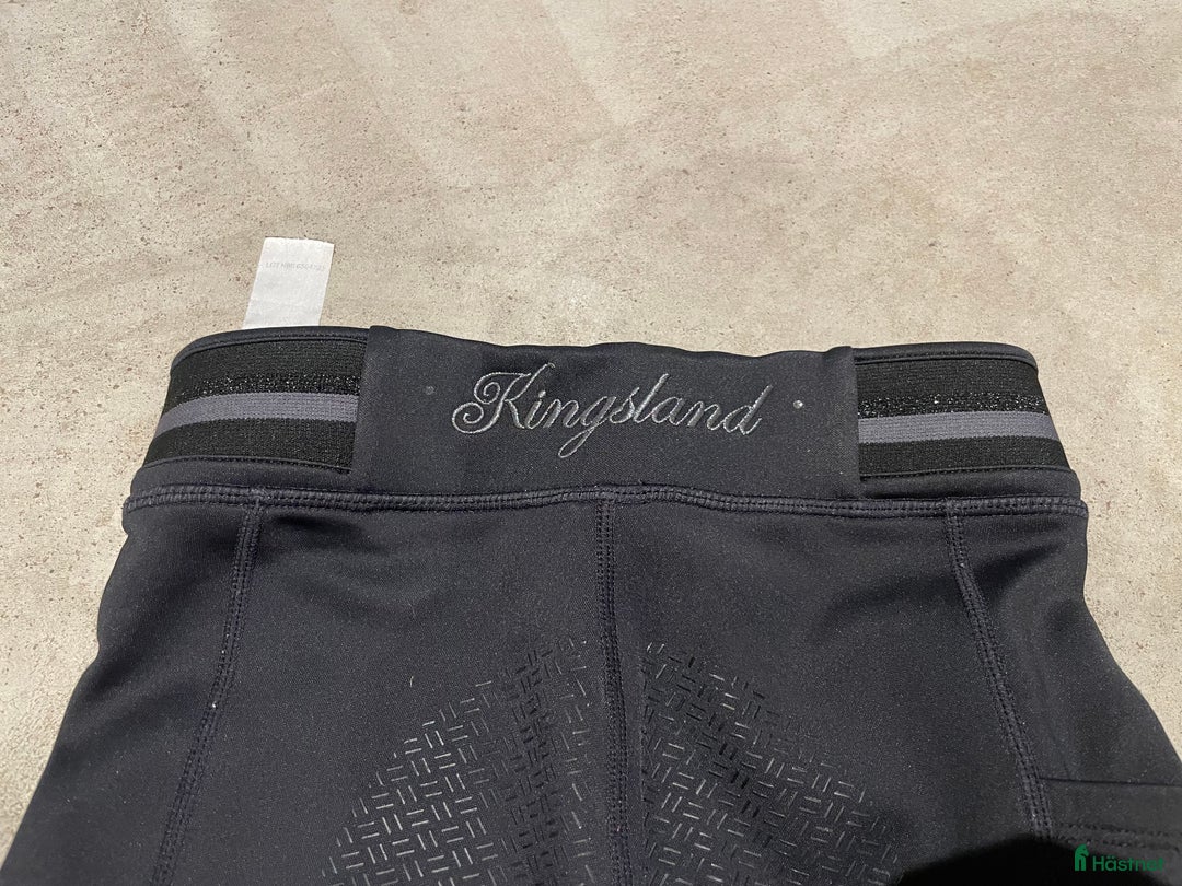 Ridbyxor ryttarutrustning till salu: Kingsland ridbyxor strl 134/140 i Bor - Annons 3