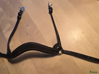 Träns hästutrustning Dyon remontnosgrimma i Ekerö - Annons 2