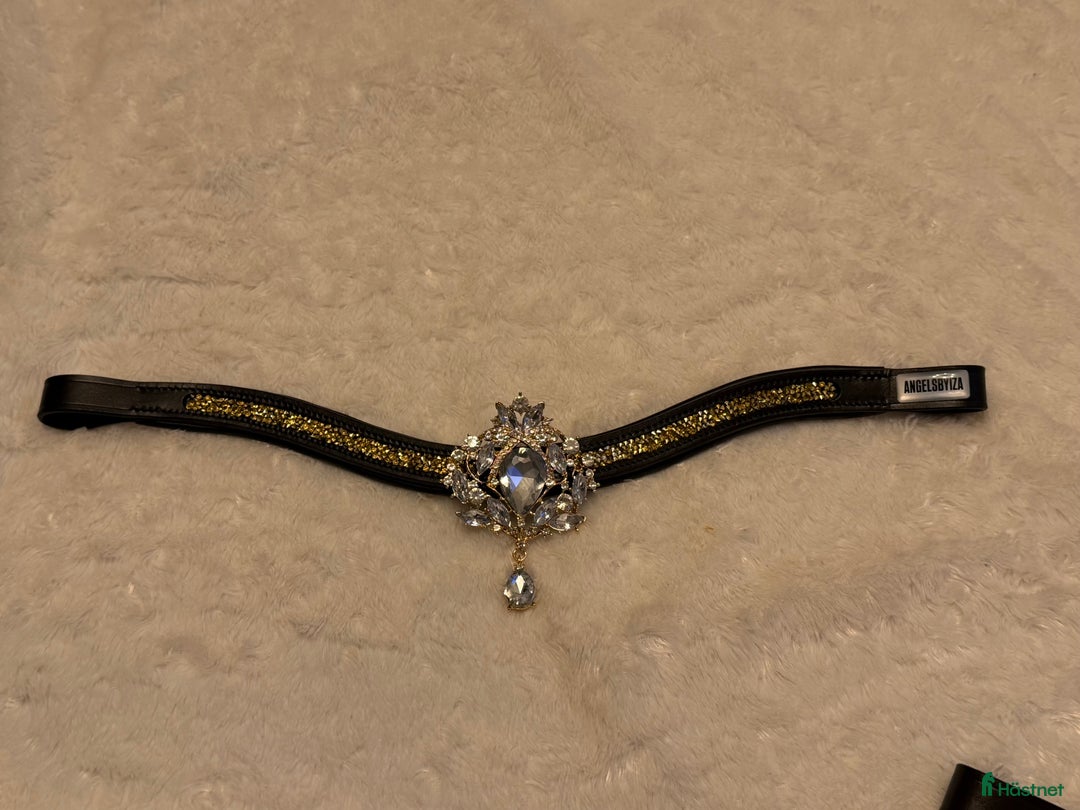 Övrig Hästutrustning hästutrustning till salu: Salu pannband - Full i Västerås - Annons 3