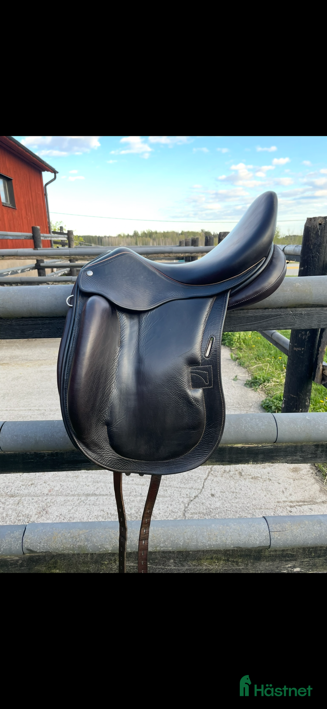 Sadlar hästutrustning till salu: Childeric DHE 17’ i Vallentuna - Annons 1