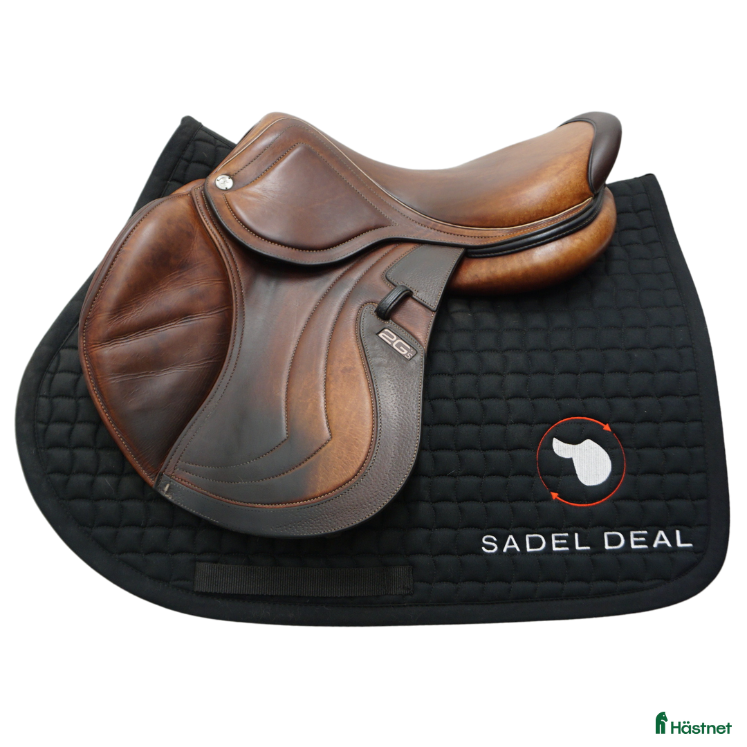 Sadlar hästutrustning till salu: CWD 2Gs Mademoiselle 17" i Upplands Väsby - Annons 1