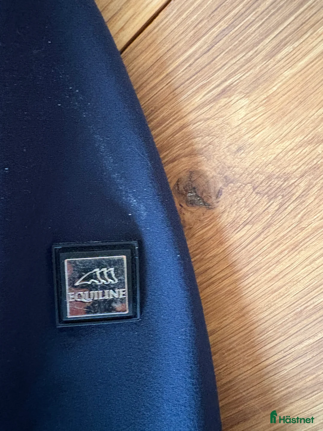 Jackor & Kavajer ryttarutrustning till salu: Tävlingskavaj Equiline marin/rosa stl 8-9 i Limhamn - Annons 4