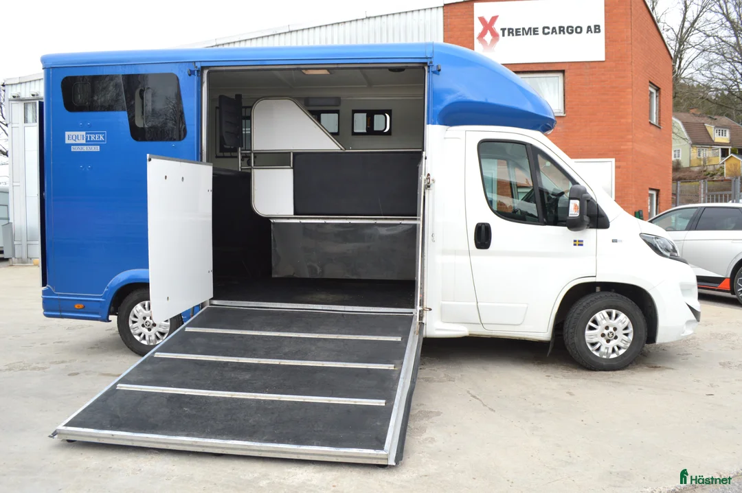 Hästlastbilar  fordon & transport till salu: Equi-Trek Sonic 2020, 9450 mil - Annons 2