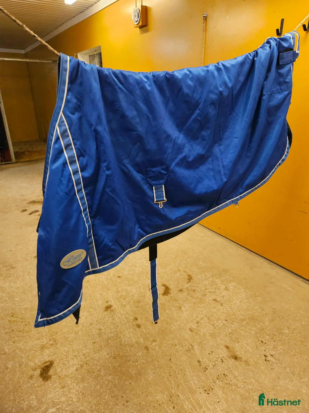 Täcken hästutrustning till salu: Fodrat wahlsten stalltäcke i stl 135 i Sidensjö - Annons 2