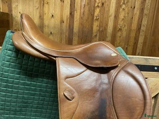 Sadlar hästutrustning till salu: Santa cruz hoppsadel i Närkesberg - Annons 12