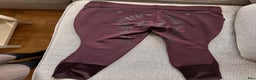 Ridbyxor ryttarutrustning till salu: Snygga vinröda ridbyxor  i Borlänge - Annons 6