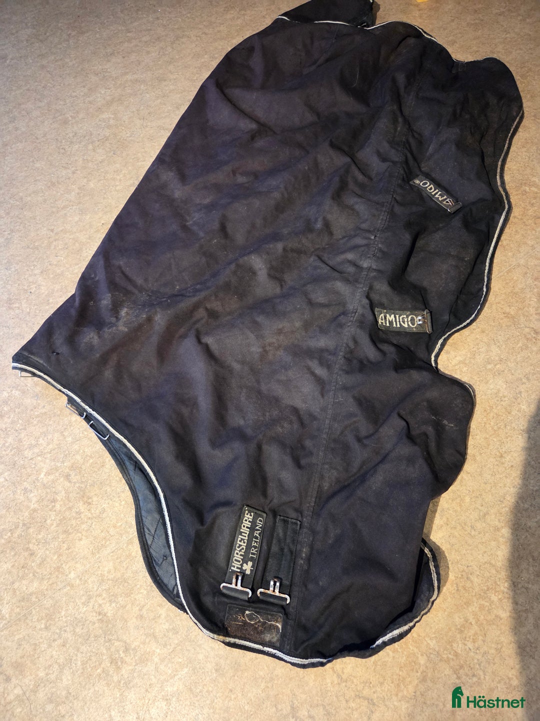 Täcken hästutrustning till salu: Amigo vinter i Umeå - Annons 1