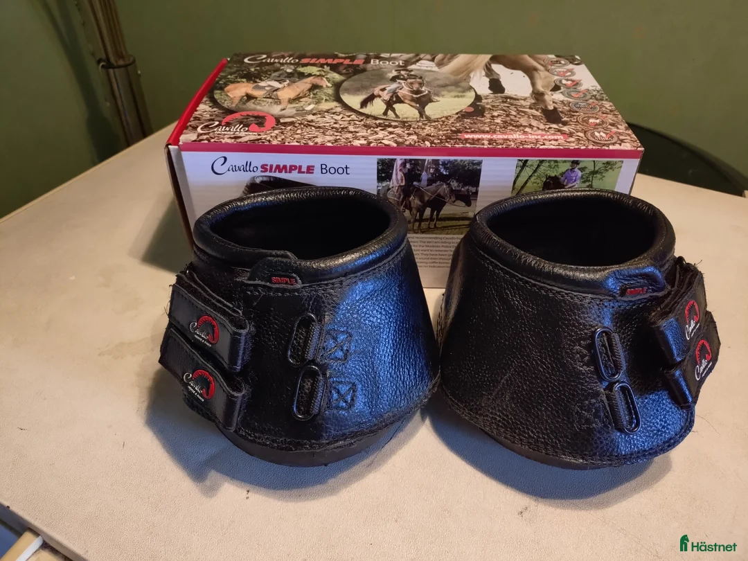 Övrig Hästutrustning hästutrustning till salu: Cavallo Simple Boots stl 4 - Annons 1