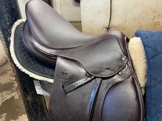 Sadlar hästutrustning Antares Altair i mycket bra skick - Annons 11