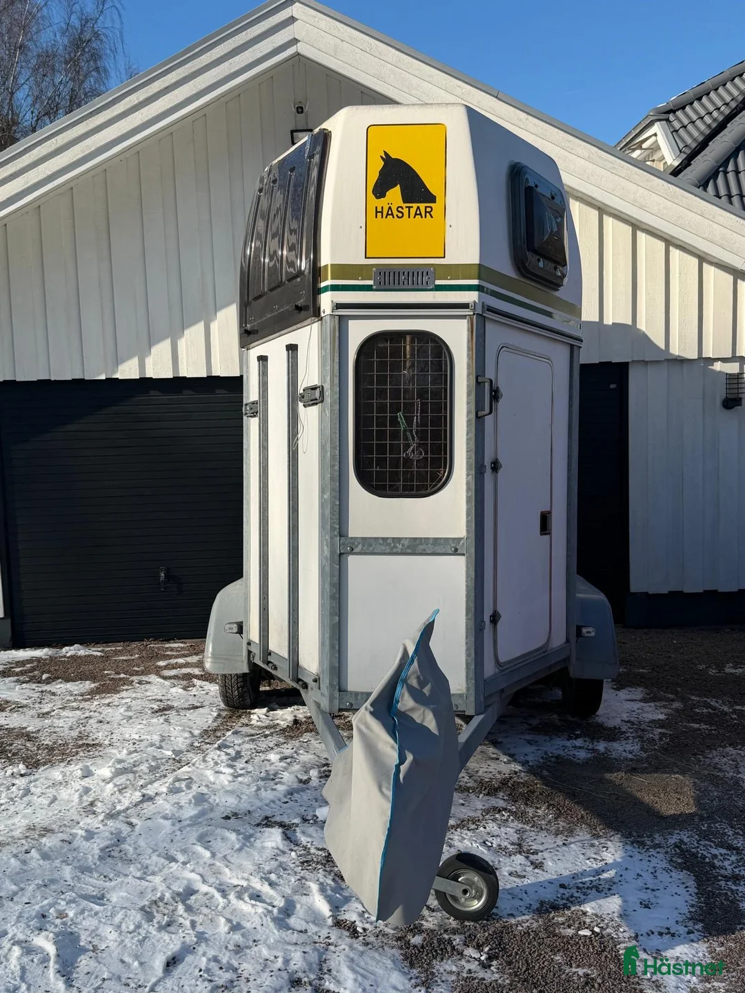 Hästtransporter  fordon & transport till salu: Prisvärd och nybesiktigad hästtransport i Jonsered - Annons 1