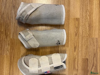 Benskydd hästutrustning till salu: Skydd från Professional’s Choice i Vendelsö - Annons 12