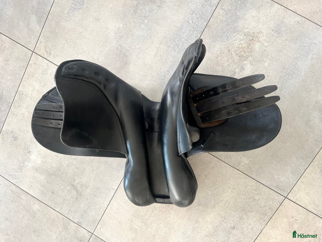 Sadlar hästutrustning till salu: Lippo Fazzino i Torslanda - Annons 2