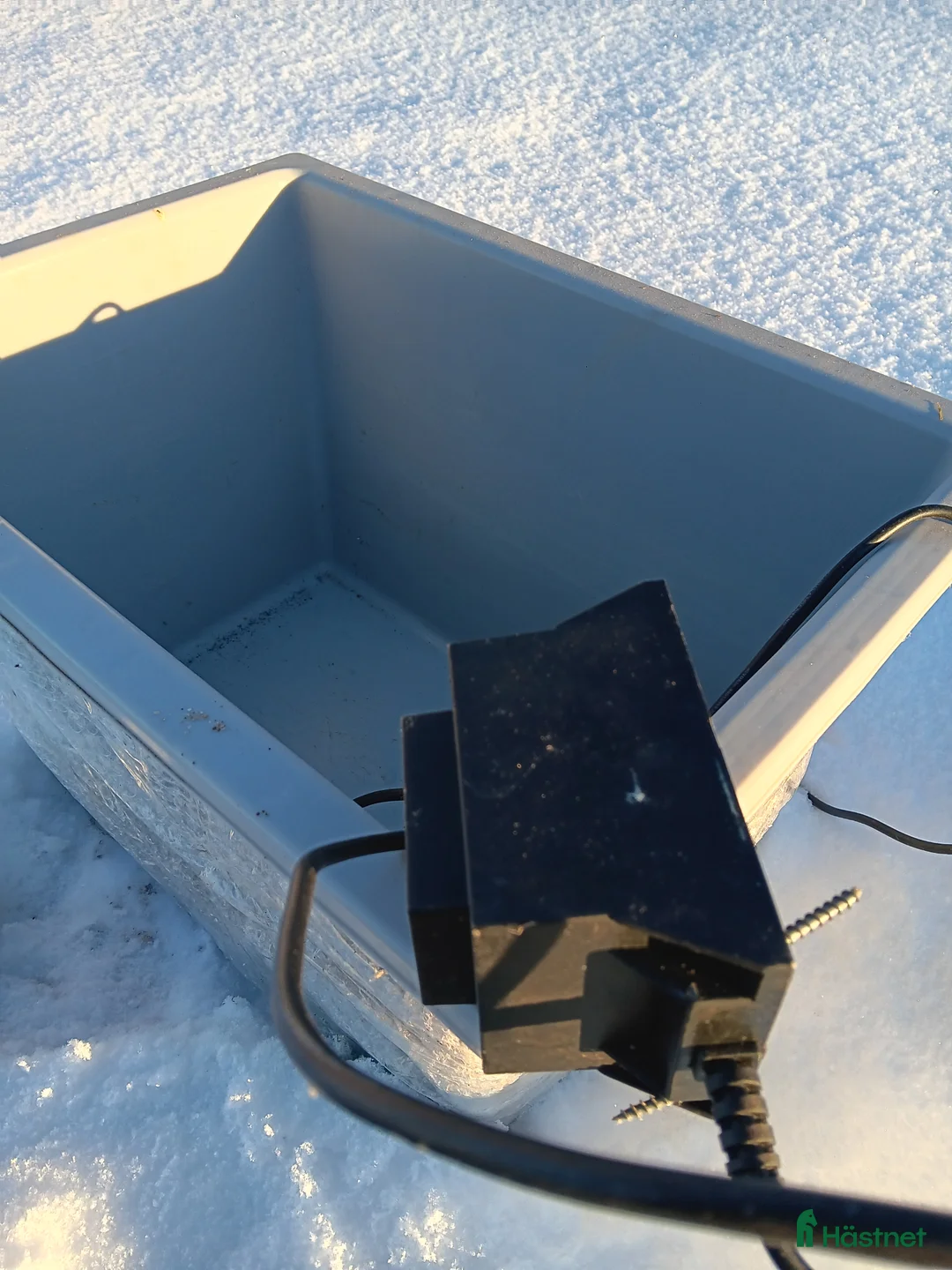 Stallinredning, stängsel & gård övrig utrustning till salu: Värmebalja  - Annons 2