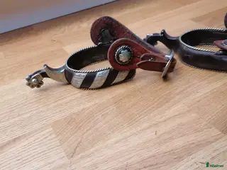 Övrig Ryttarutrustning ryttarutrustning till salu: Westernsporrar med remmar i Västra Frölunda - Annons 2