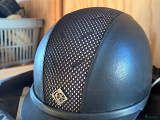 Hjälmar ryttarutrustning till salu: Charles Owen Ayr8 Leatherlook i Vikbolandet - Annons 19