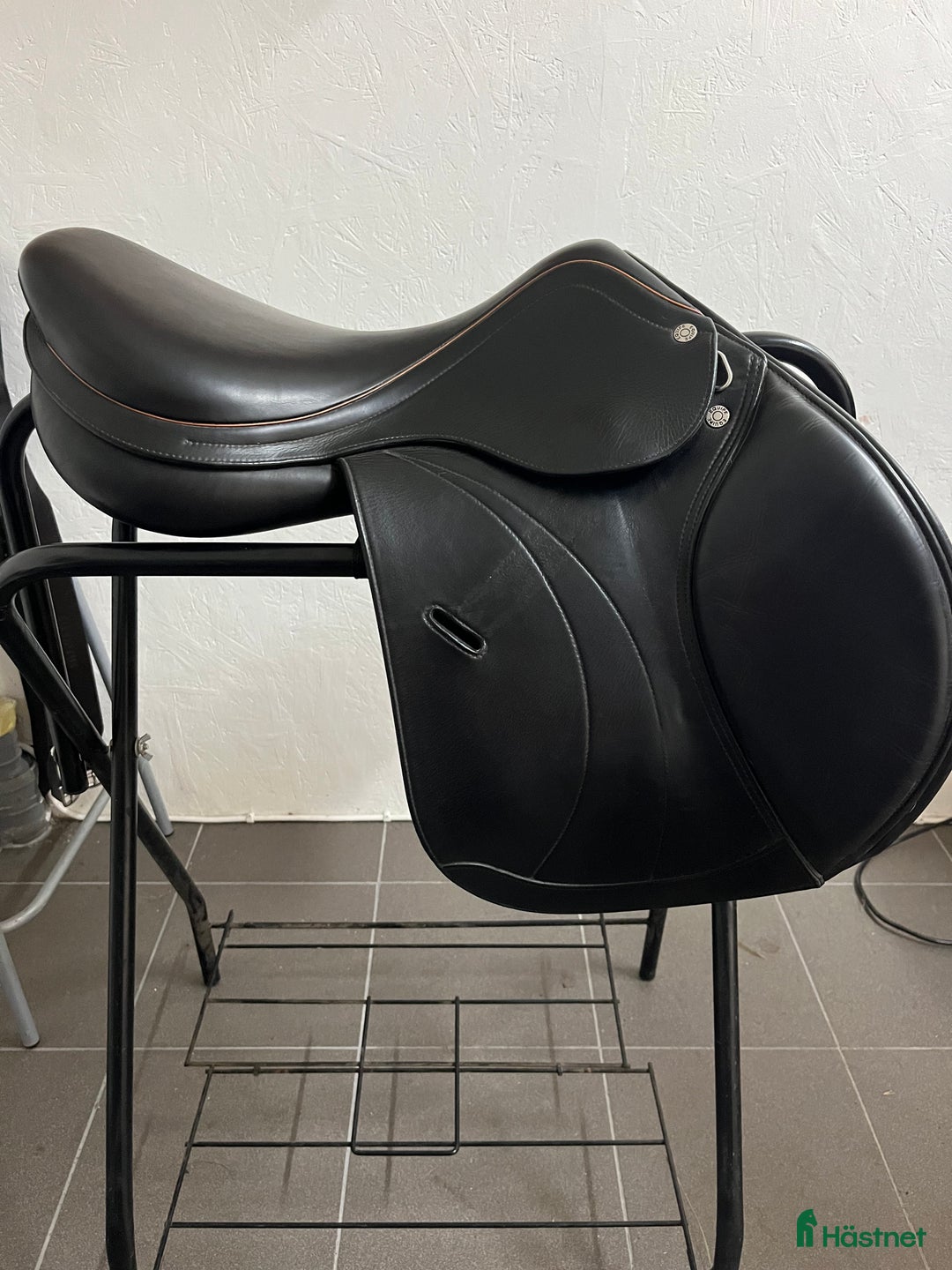 Sadlar hästutrustning till salu: Equipe expression Linnea  i Visby - Annons 1