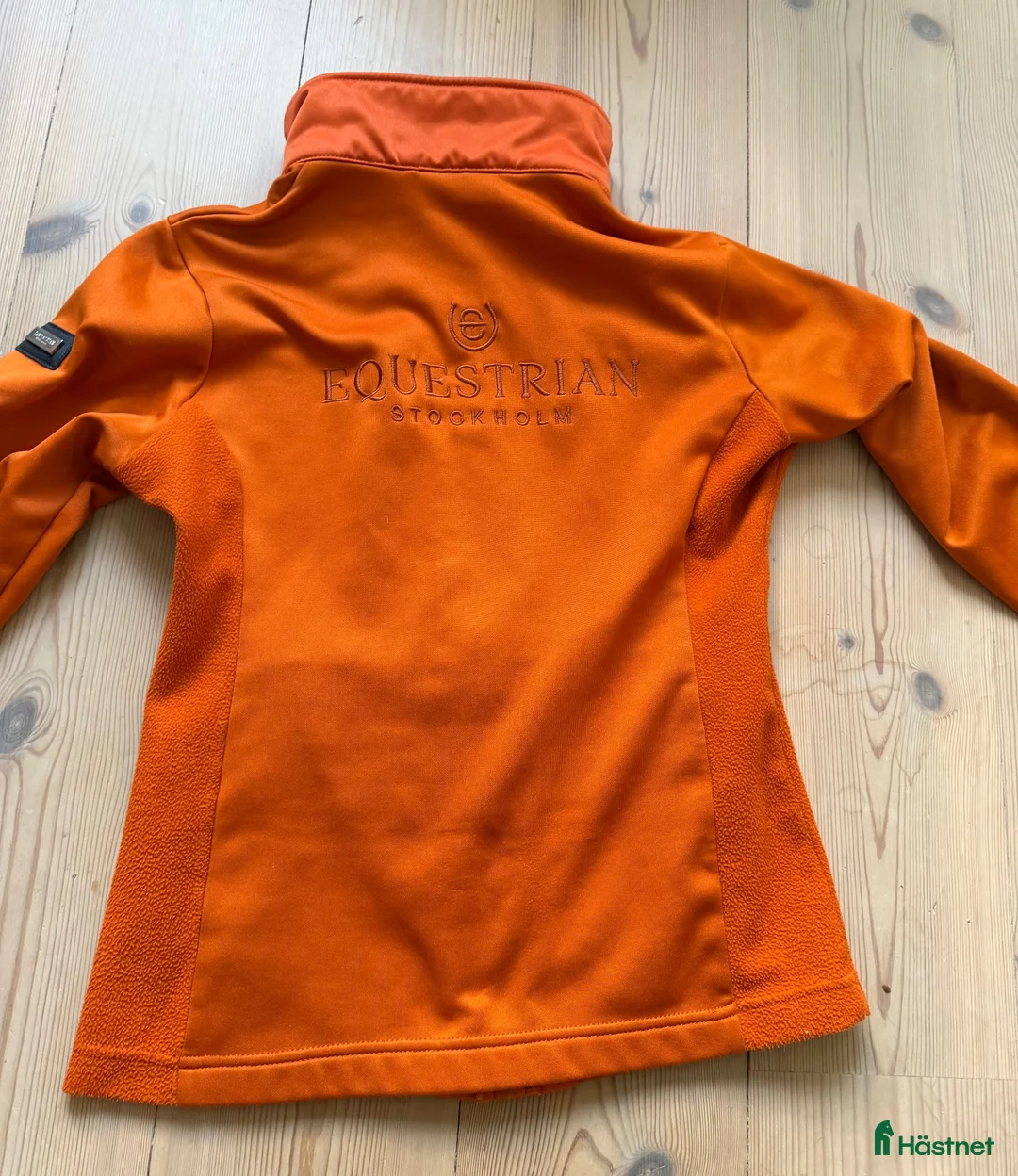 Jackor & Kavajer ryttarutrustning till salu: Equestrian Stockholm fleece - Annons 5