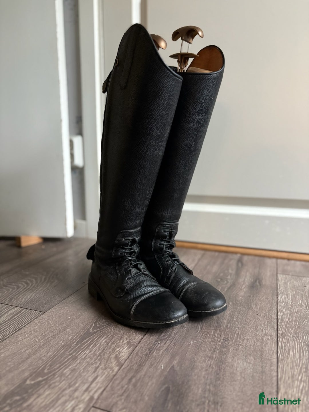 Ridstövlar ryttarutrustning till salu: Ridstövlar HKM i Trollhättan - Annons 1