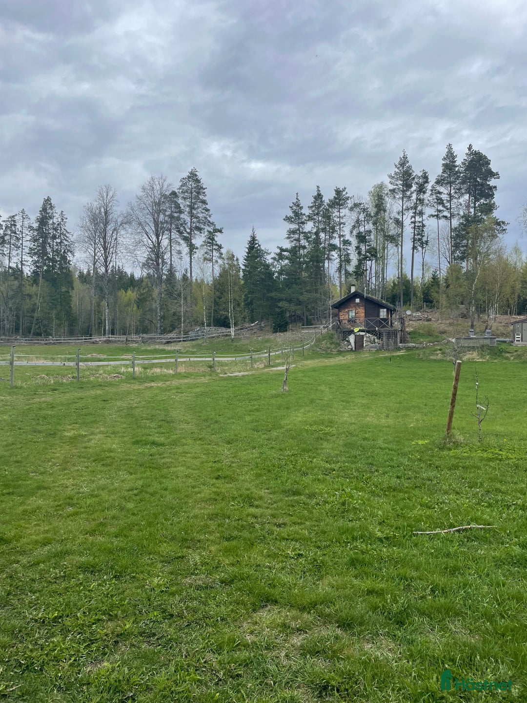  lägenhet till salu: Stuga med boxplats uthyres på gård i Mariefred i Mariefred - Bild 2