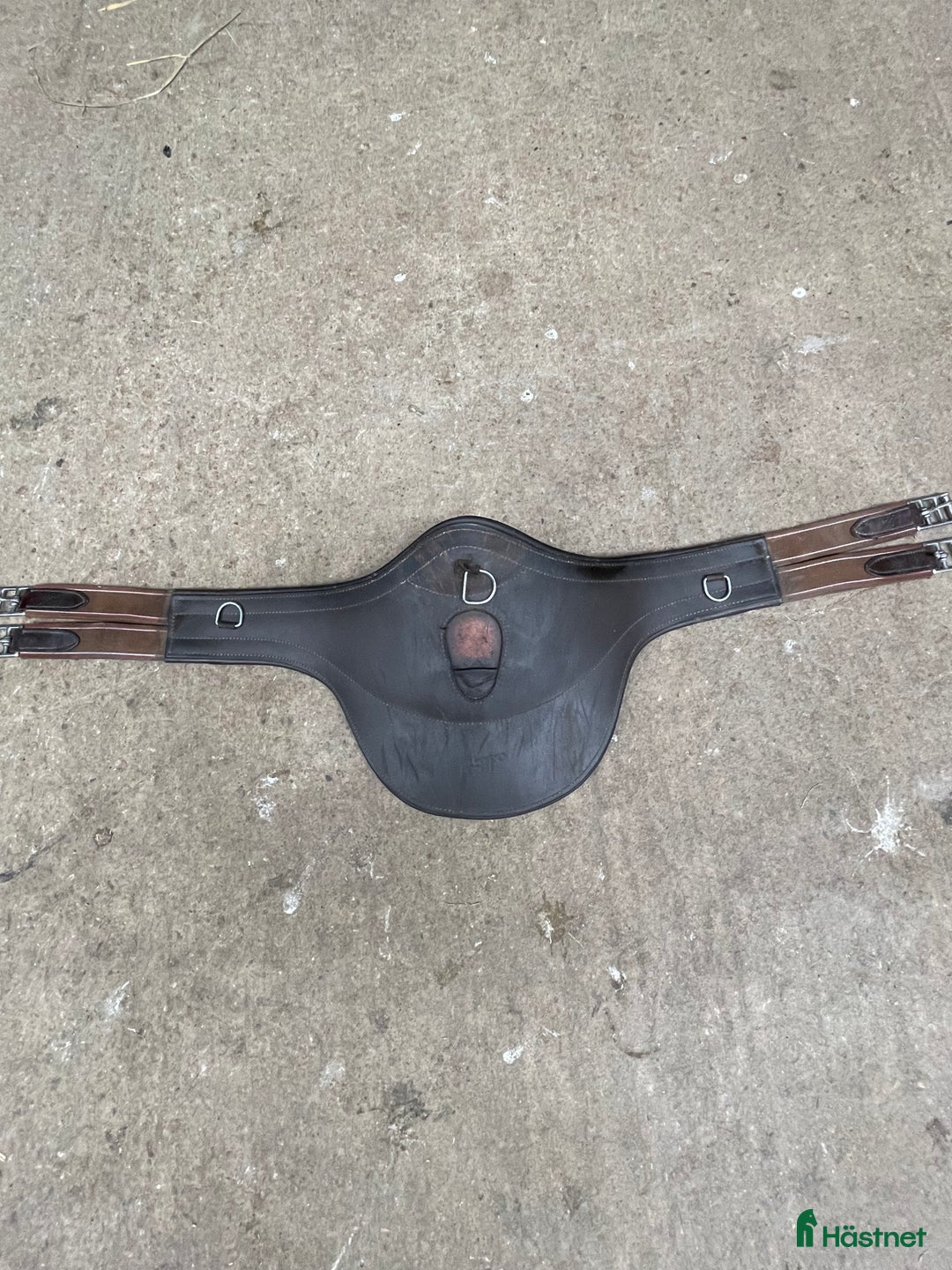 Sadeltillbehör hästutrustning till salu: Fluffmagplatta och billig Magplatta  i Flyinge - Annons 3