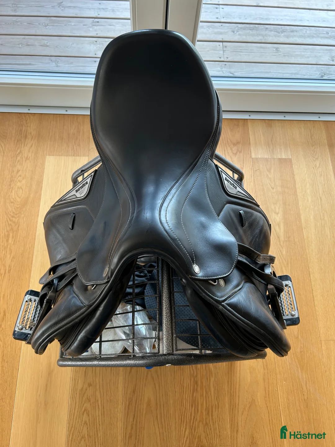 Sadlar hästutrustning till salu: Svart Equiline i Halmstad - Annons 2