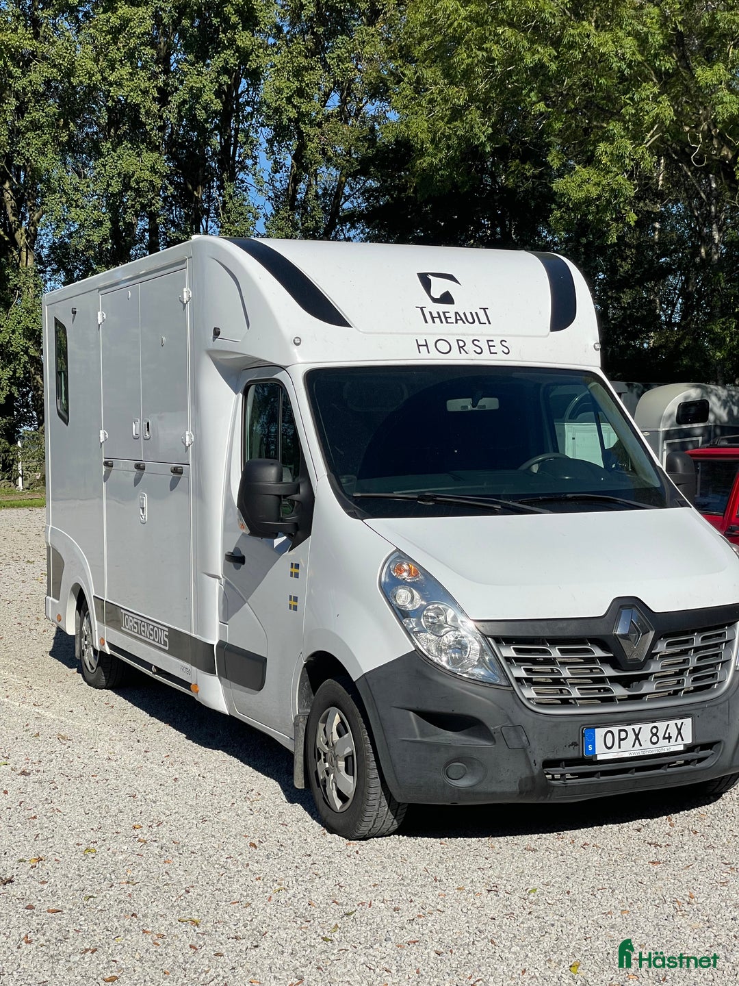 Hästlastbilar  fordon & transport till salu: Hästlastbil Theault låga mil billig skatt stuteri  i Flyinge - Annons 4