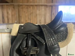 Sadlar hästutrustning Vintec sadel 17" - Annons 8