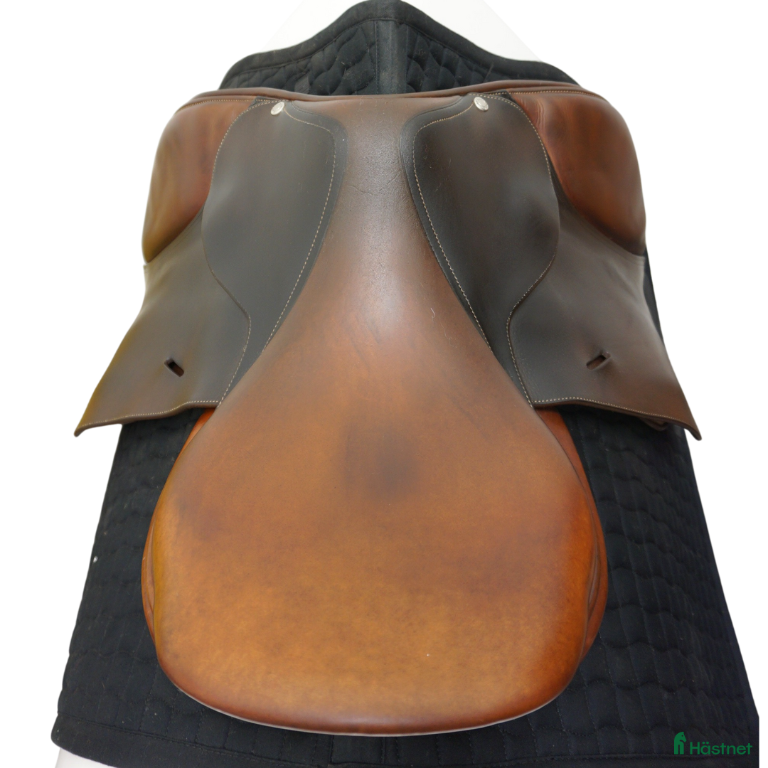 Sadlar hästutrustning till salu: Butet C 17" 1,5 kåpa  i Upplands Väsby - Annons 4