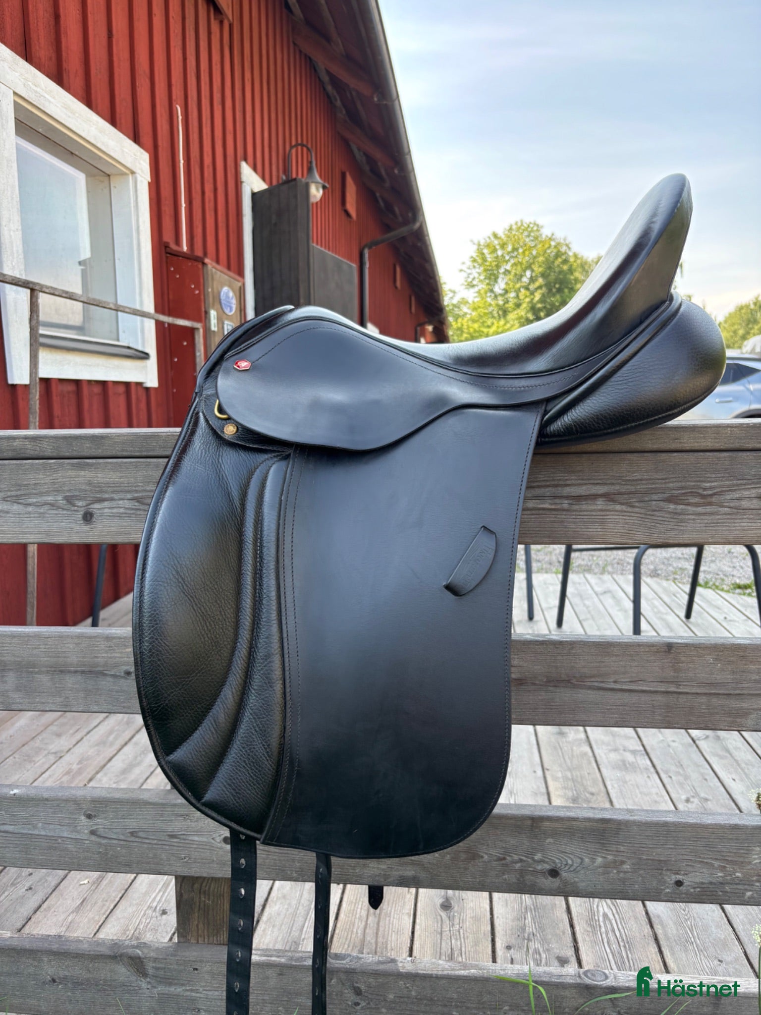 Sadlar hästutrustning Dressyrsadel i fint skick - Annons 2