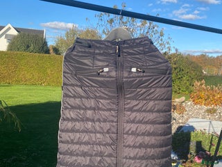 Jackor & Kavajer ryttarutrustning till salu: Uhip termokjol i Åstorp - Annons 1