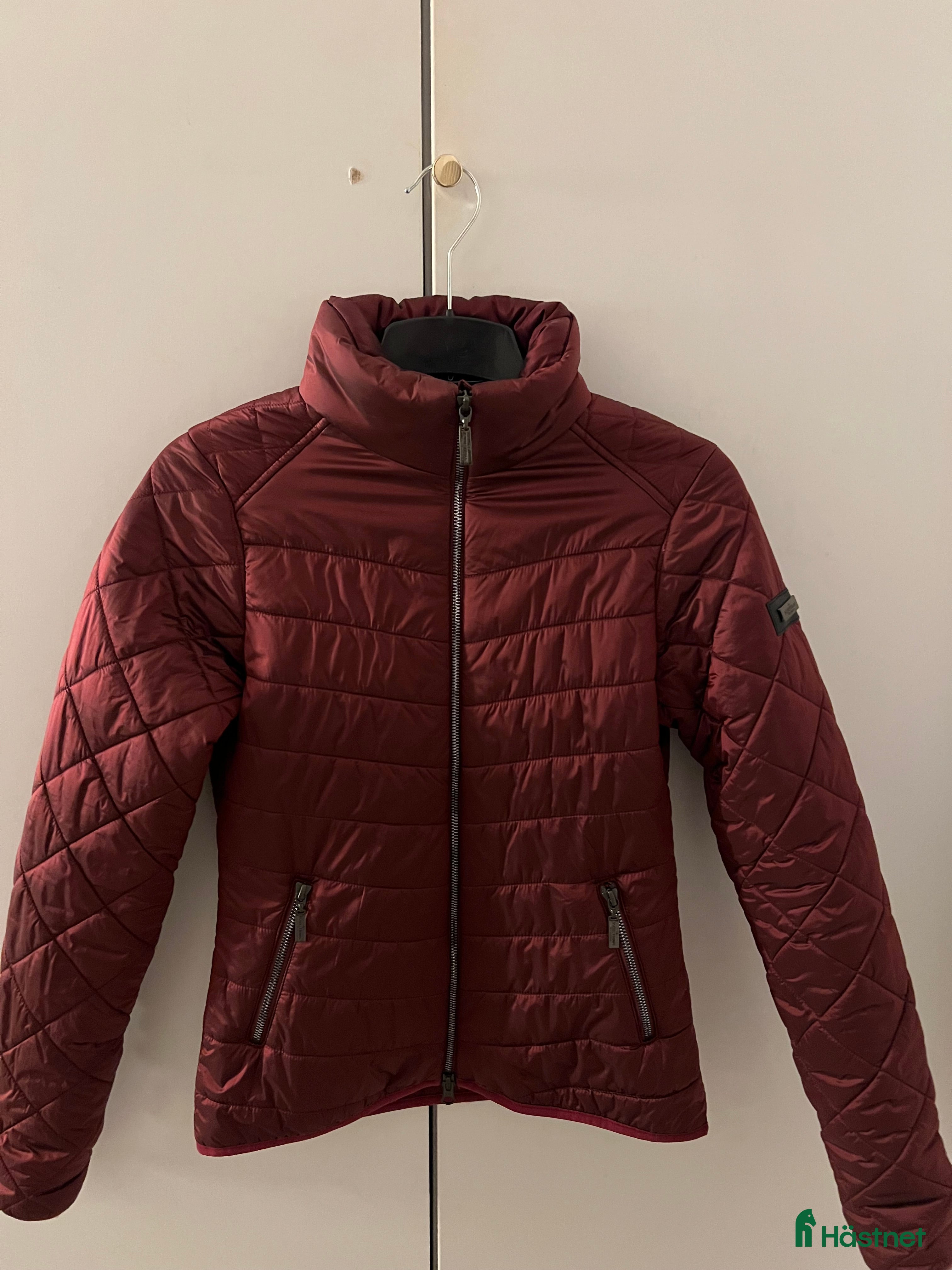 Jackor &amp; Kavajer ryttarutrustning till salu: Jacka Equestrian Stockholm  i Västra Frölunda - Annons 23