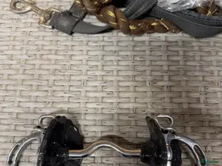 Bett hästutrustning till salu: Olika bett 11,5-12,5 i Västerås - Annons 2