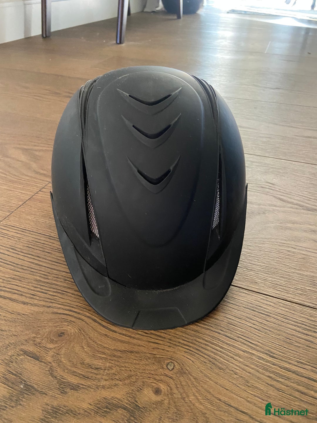 Hjälmar ryttarutrustning till salu: Ridhjälm i bra skick i Varberg - Annons 1