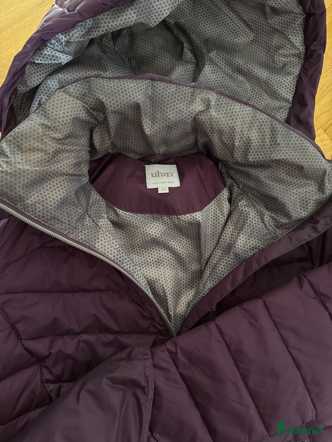 Jackor & Kavajer ryttarutrustning till salu: Nästintill ny uhip jacka! i Stenungsund - Annons 2