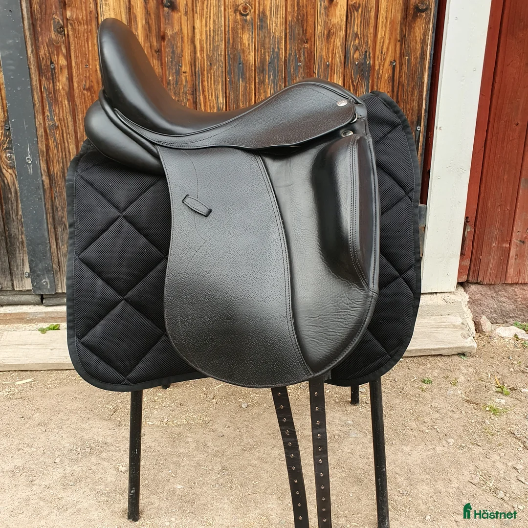 Sadlar hästutrustning till salu: Kemnevall dr Isaac  - Annons 2