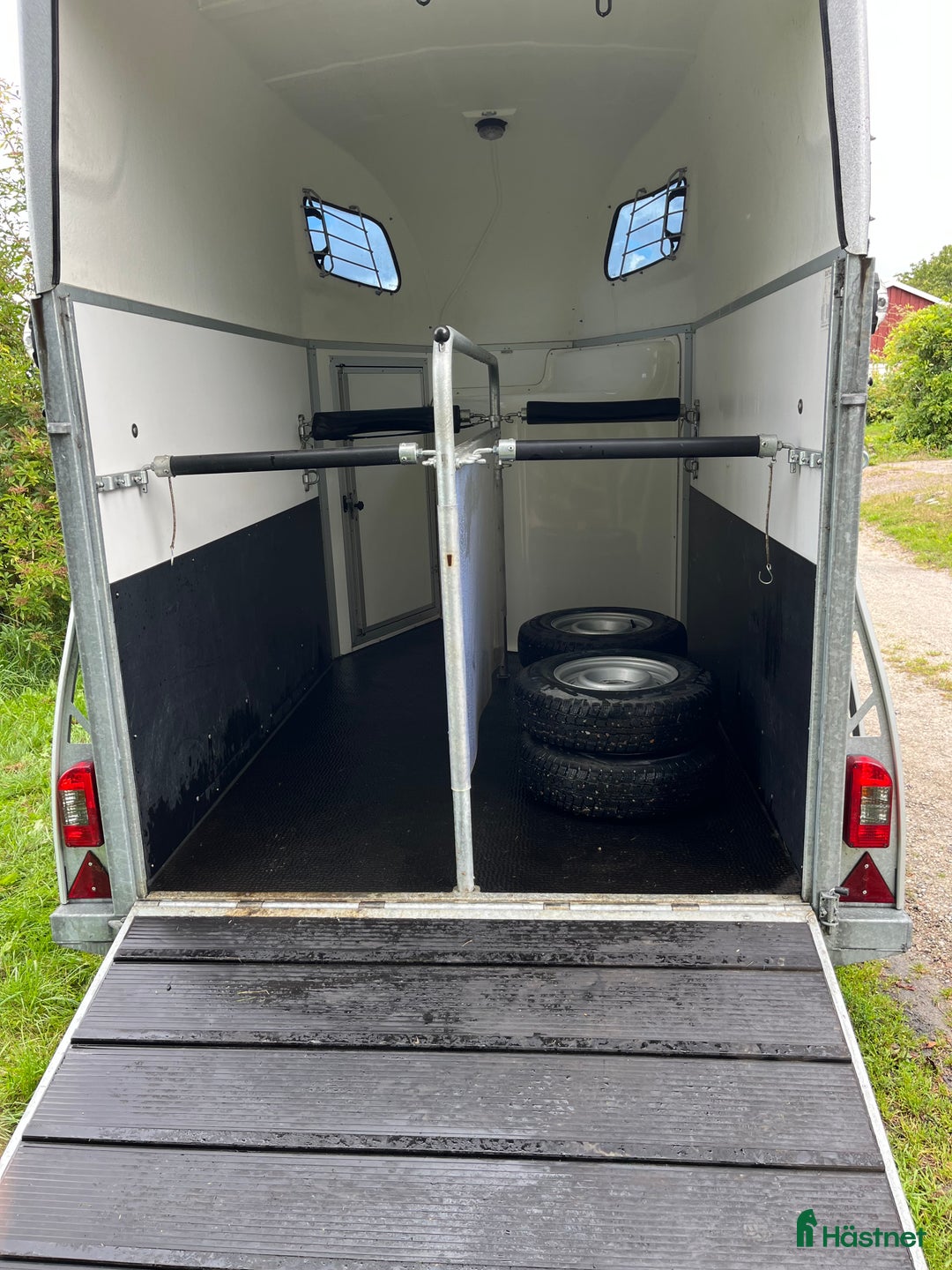 Hästtransporter  fordon & transport till salu: Hästsläpp från Sirius i Staffanstorp - Annons 8