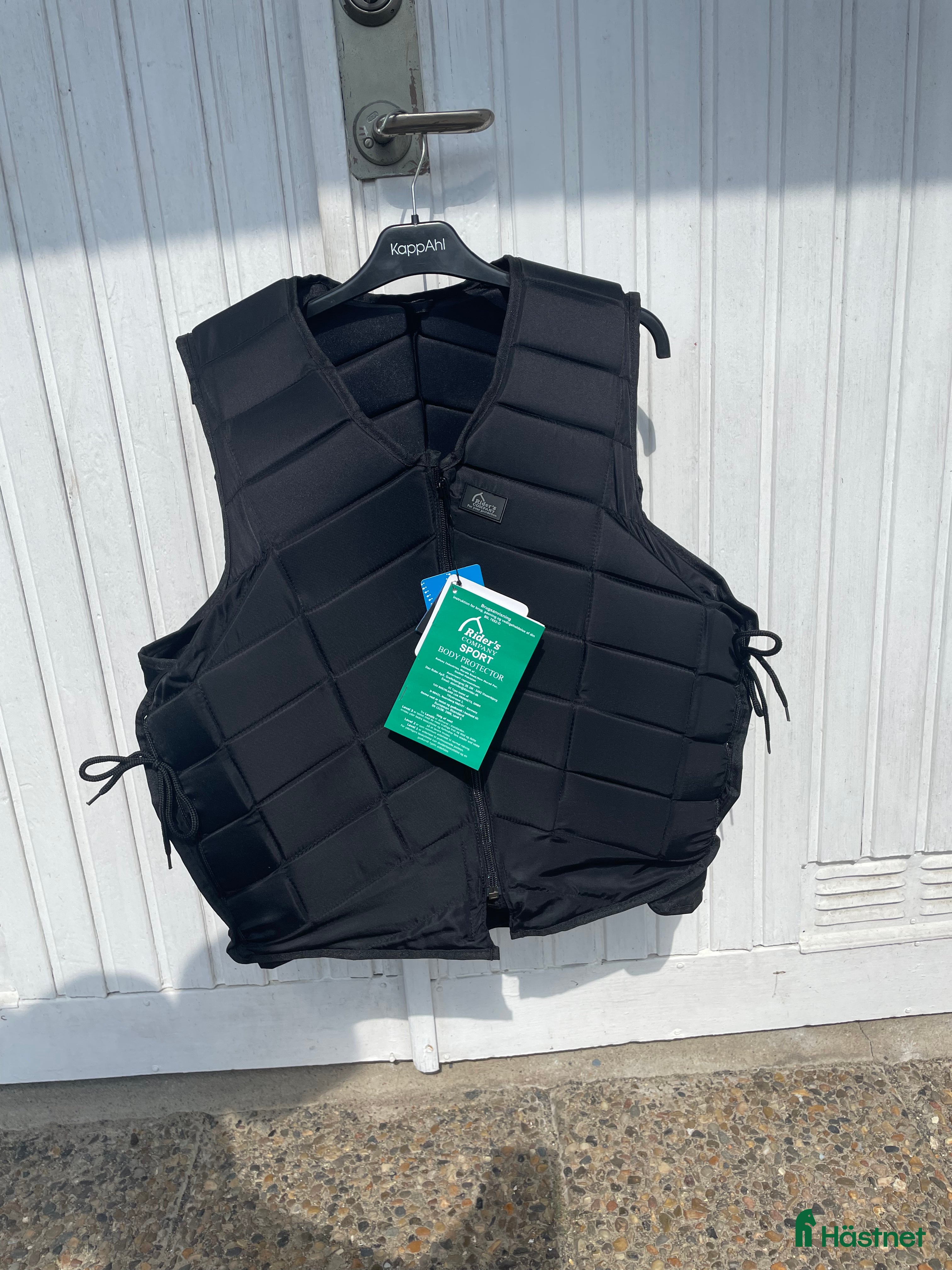 Säkerhetsvästar ryttarutrustning till salu: Rider’s Company säkerhetsväst  i Asarum - Annons 10
