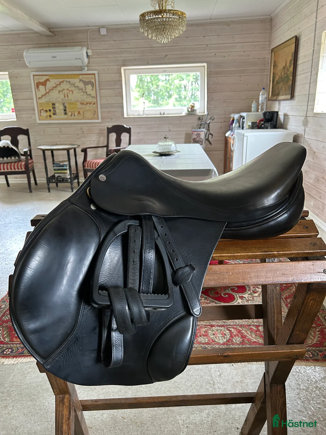 Sadlar hästutrustning till salu: Hoppsadel säljes i Allerum - Annons 1