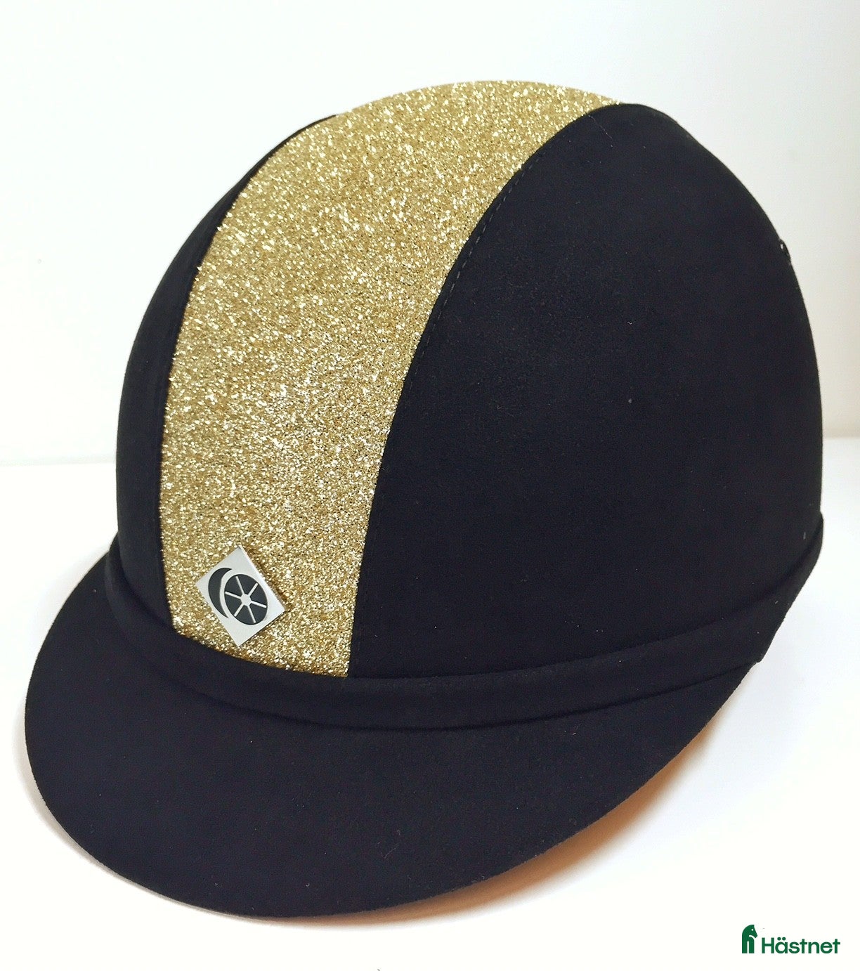 Hjälmar ryttarutrustning till salu: Charles Owen med guld glitter i Jokkmokk - Annons 8