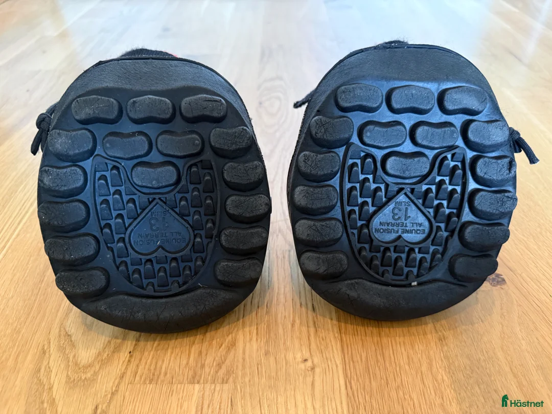 Övrig Hästutrustning hästutrustning till salu: Equine fusion Ultra hovboots strl 13S - Annons 3