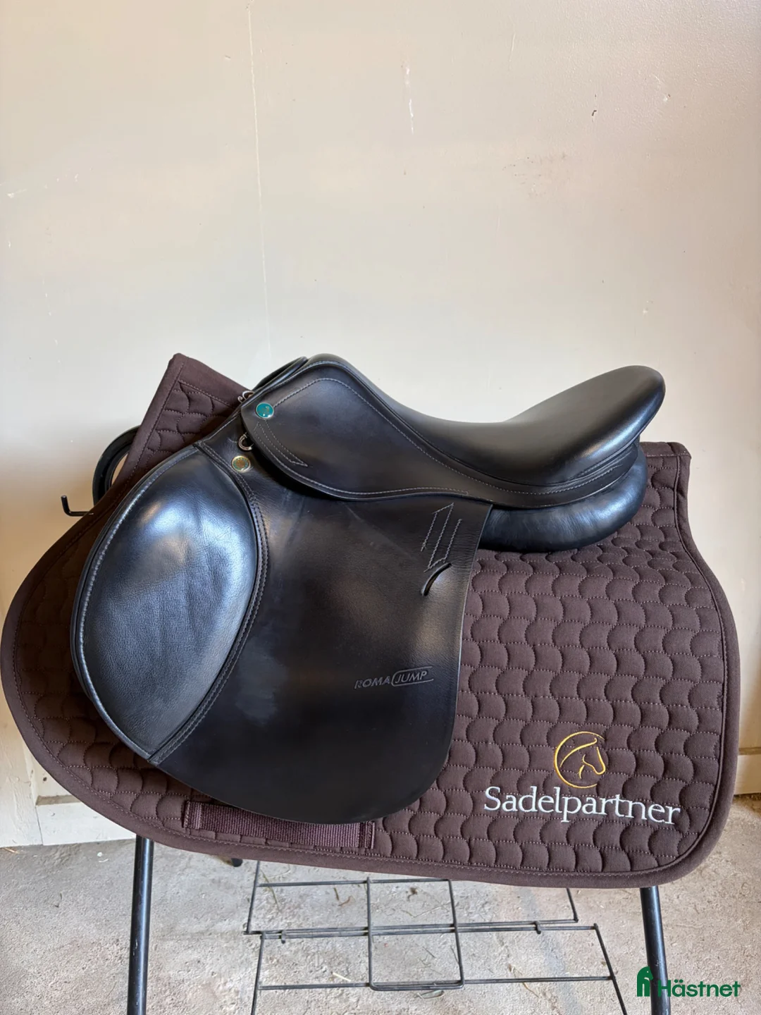 Sadlar hästutrustning till salu: Prestige Roma 16” - Annons 1