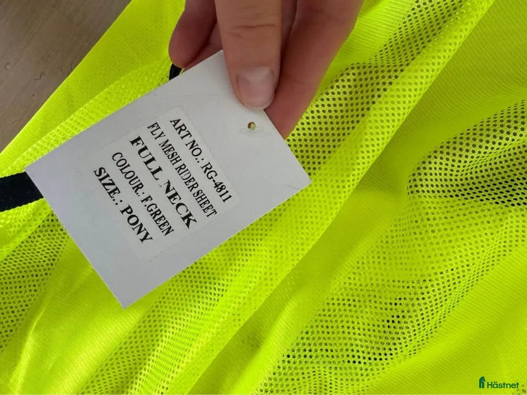 Täcken hästutrustning till salu: Ridflugtäcke storlek pony i Klippan - Annons 4