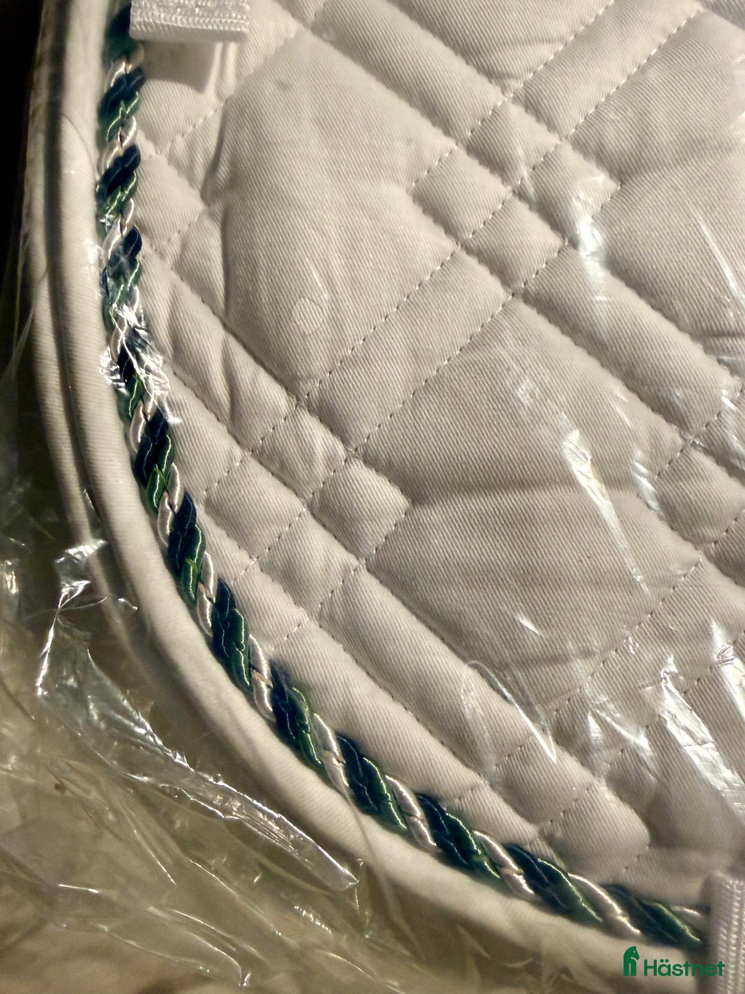 Schabrak & Vojlockar hästutrustning till salu: Nya oanvända schabrak stl full i Linköping - Annons 7