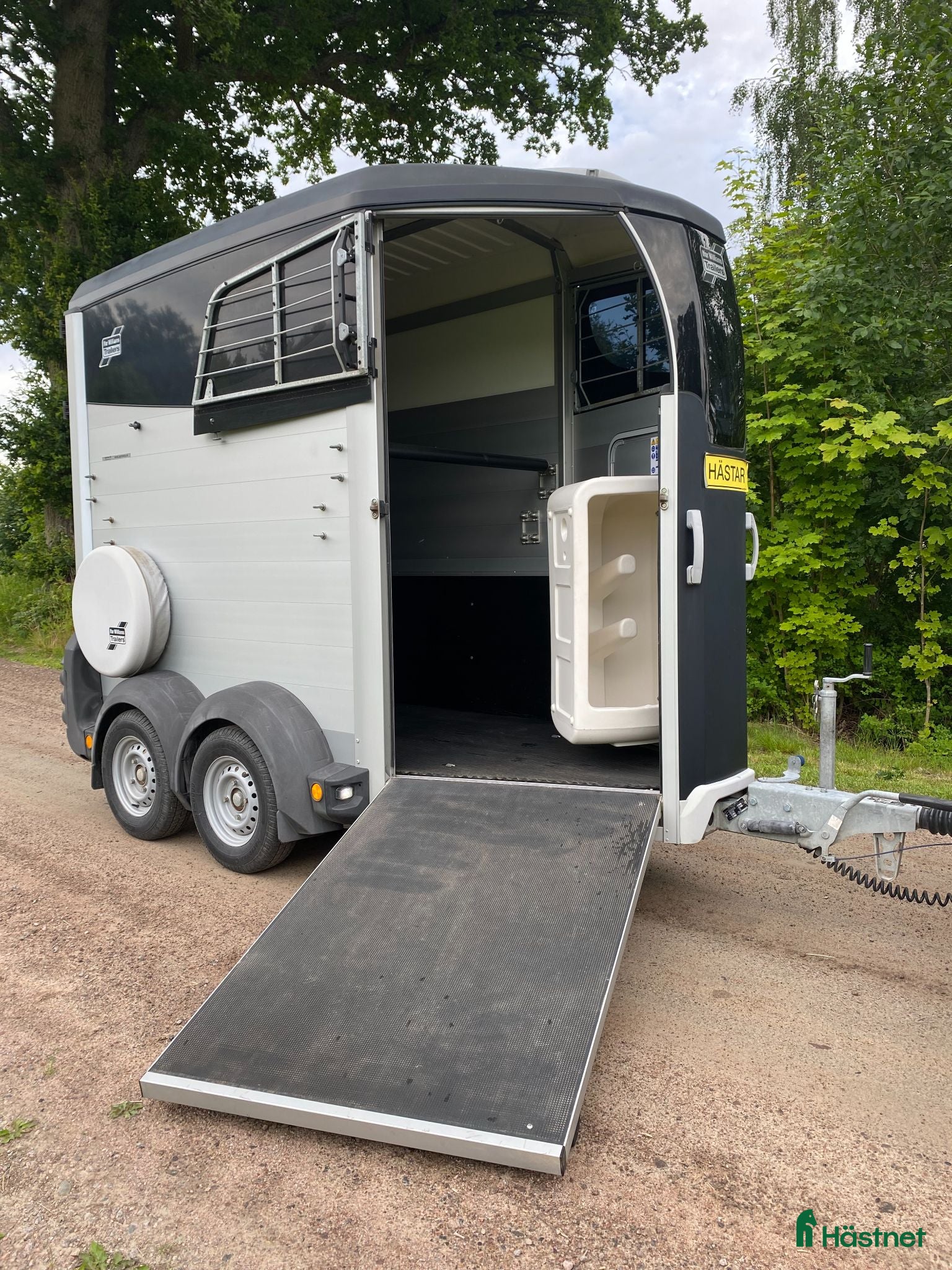 Hästtransporter  fordon & transport till salu: IforWilliams HBX403 - 2020 - Annons 1