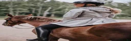 Jackor & Kavajer ryttarutrustning till salu: Mauntain Horse Daisy parka stl.M - Annons 1