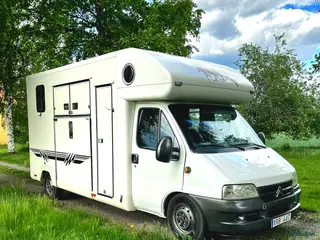 Hästlastbilar fordon & transport till salu: Fräsch b kortare med bodelning - Annons 2