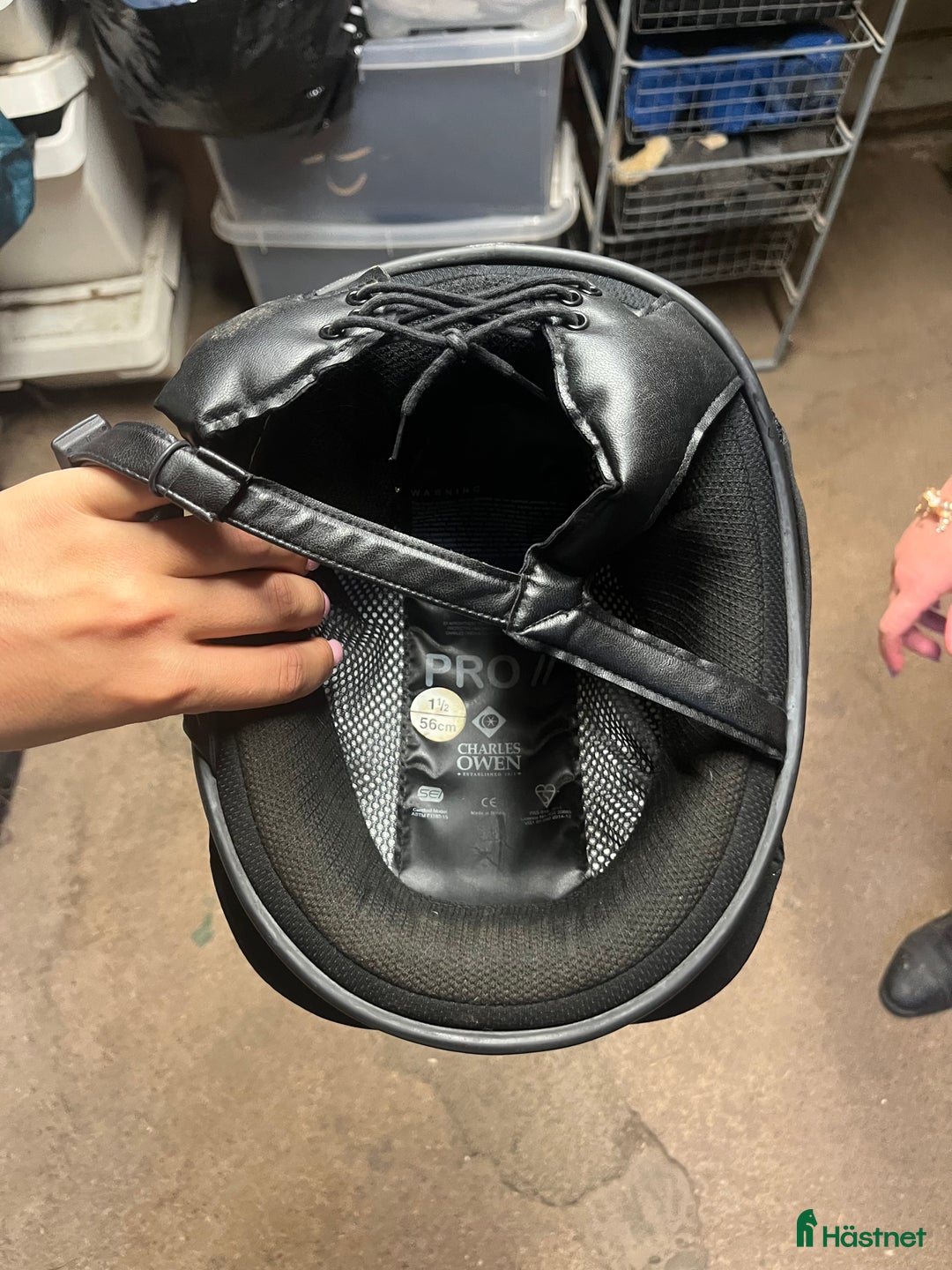 Hjälmar ryttarutrustning till salu: Fälttävlans hjälm i Lammhult - Annons 4