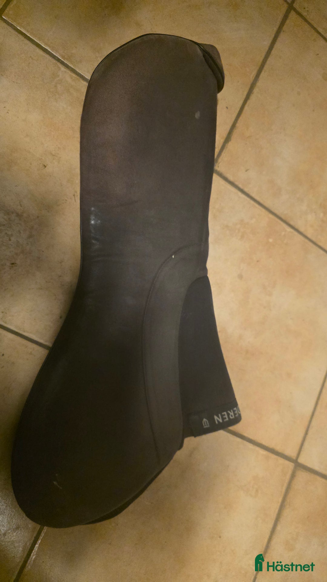 Sadeltillbehör hästutrustning till salu: Winderen 17" i Vassmolösa - Annons 1